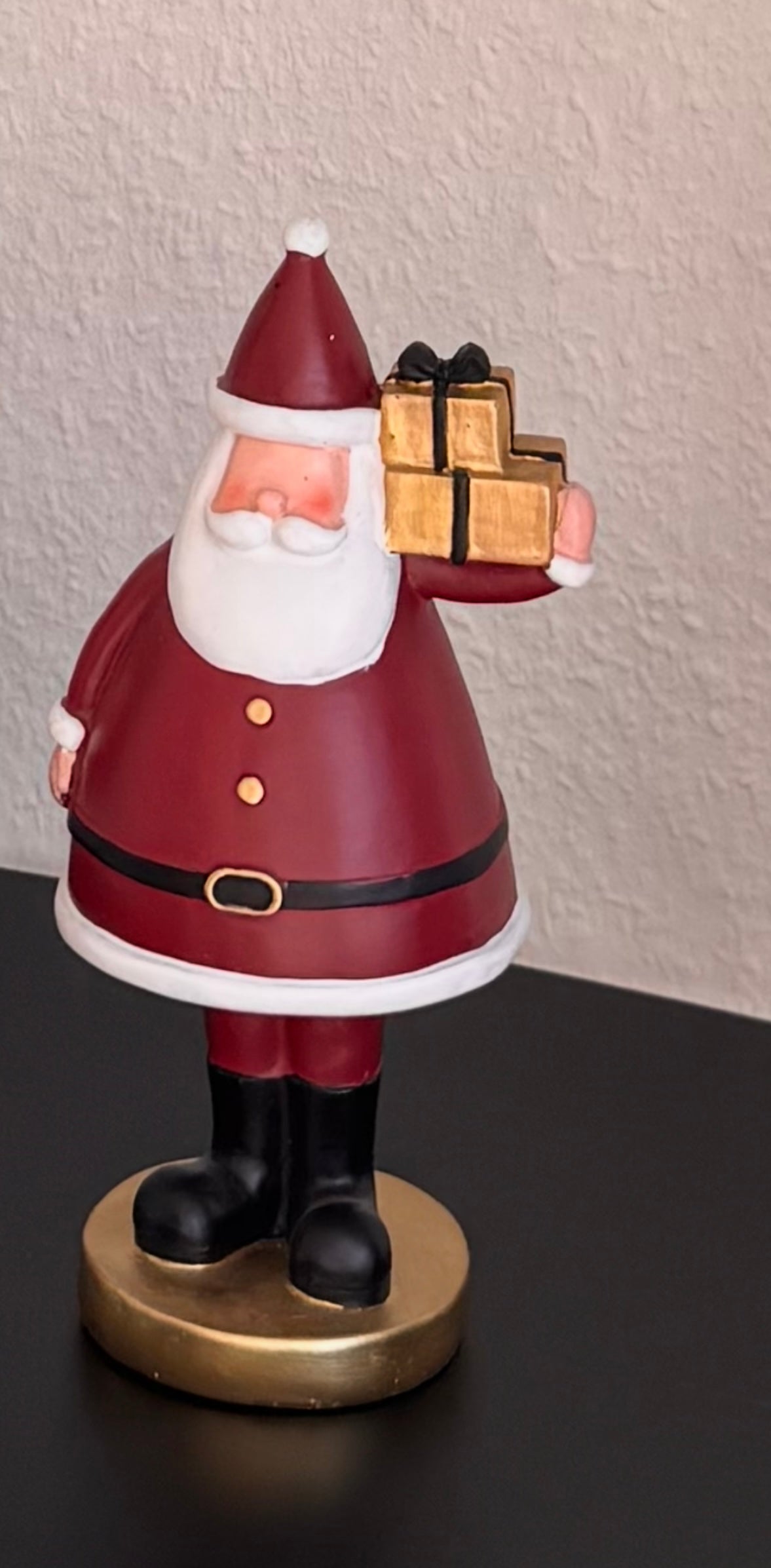 Santa Lilian in Bordeauxrot von Exner 11 x 8 x 22 cm