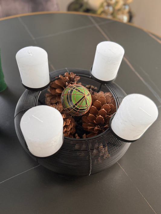 Kranz aus Metall in Schwarz von Colmore 33 x 33x 12 cm