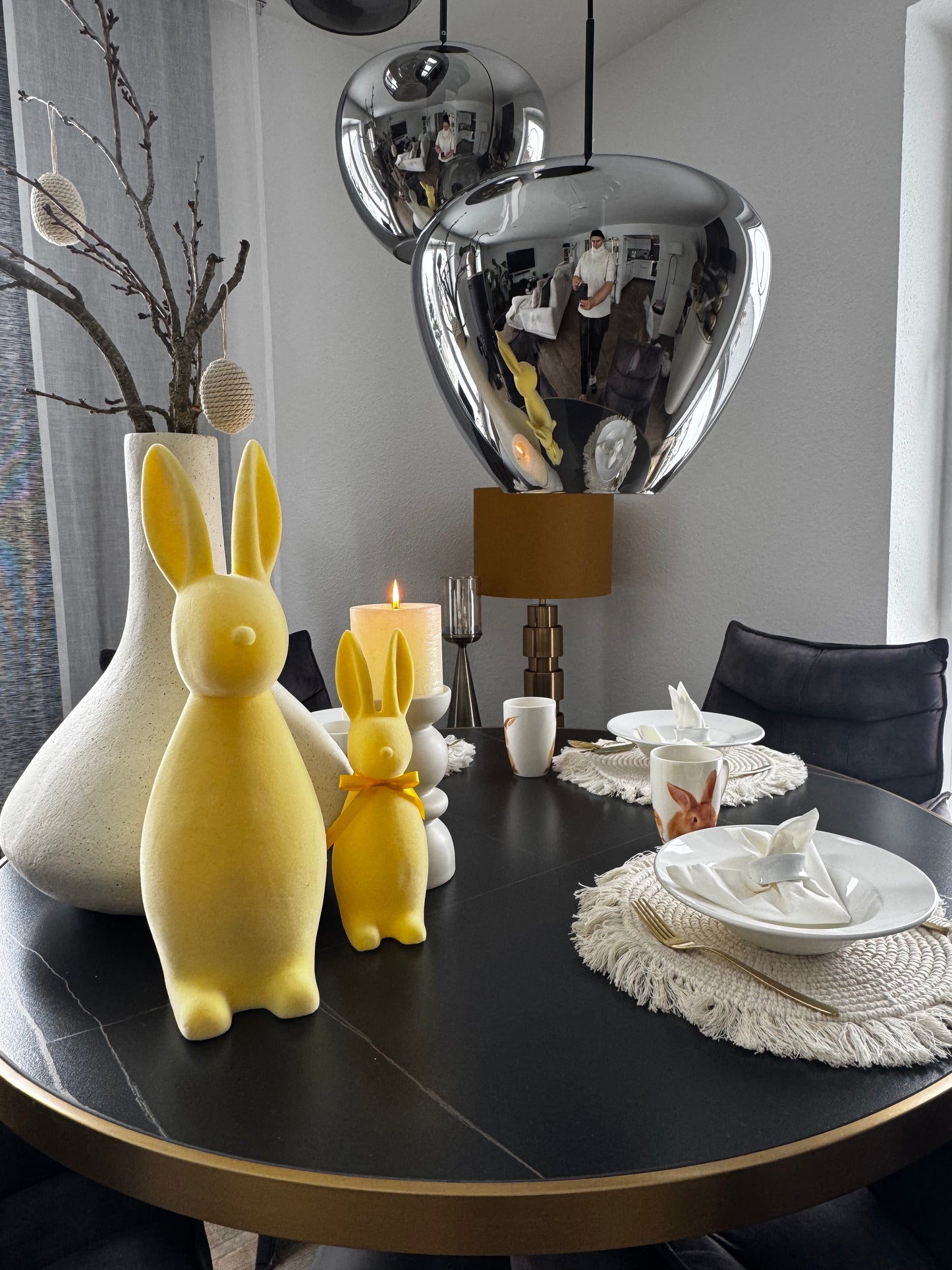 Osterhase "Nils" beflockt in Gelb 47 cm