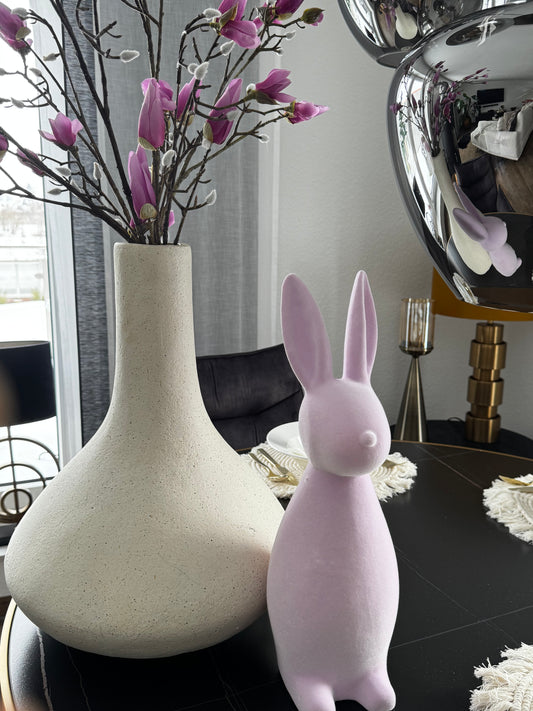Osterhase "Nils" beflockt in Lavendel 47 cm