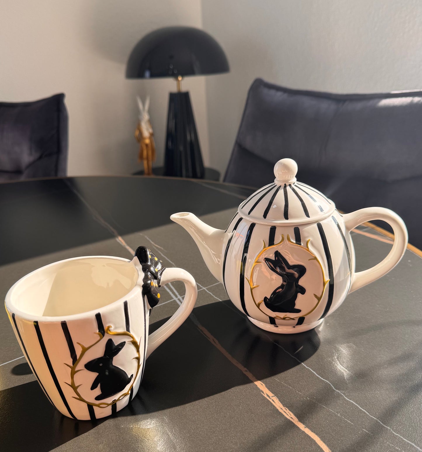 Teekanne mit Hasenmotiv Weiß/Schwarz 675 ml von Clayre & Eef