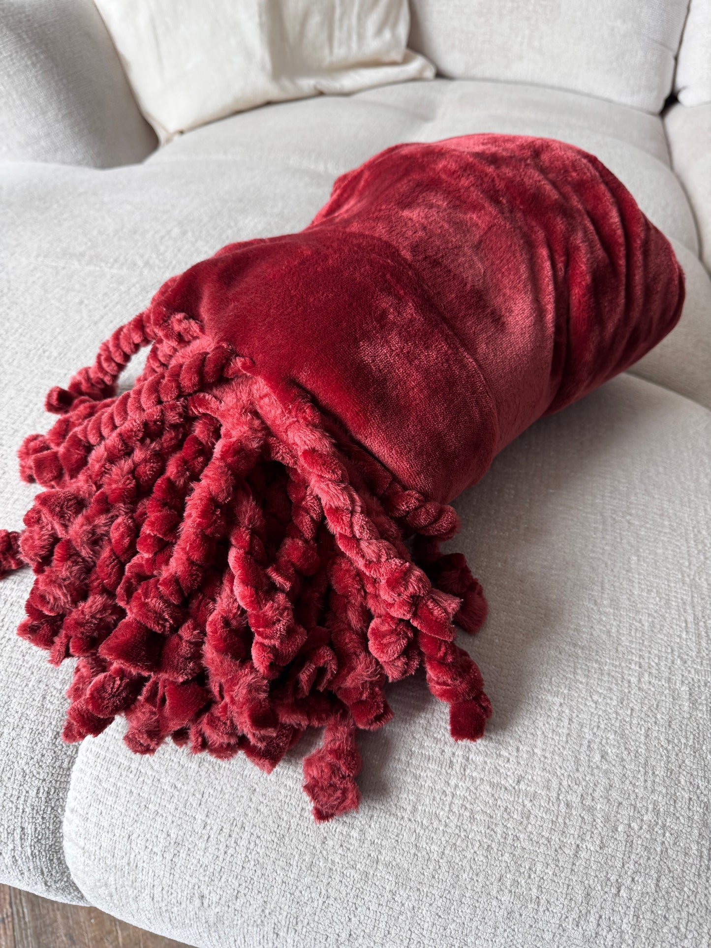 Wohndecke Fleece FLORIJN in Merlot Rot 150 x 200 cm von Dutch Decor