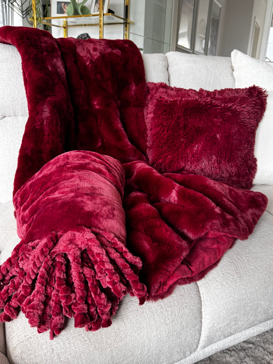 Wohndecke Fleece FLORIJN in Merlot Rot 150 x 200 cm von Dutch Decor