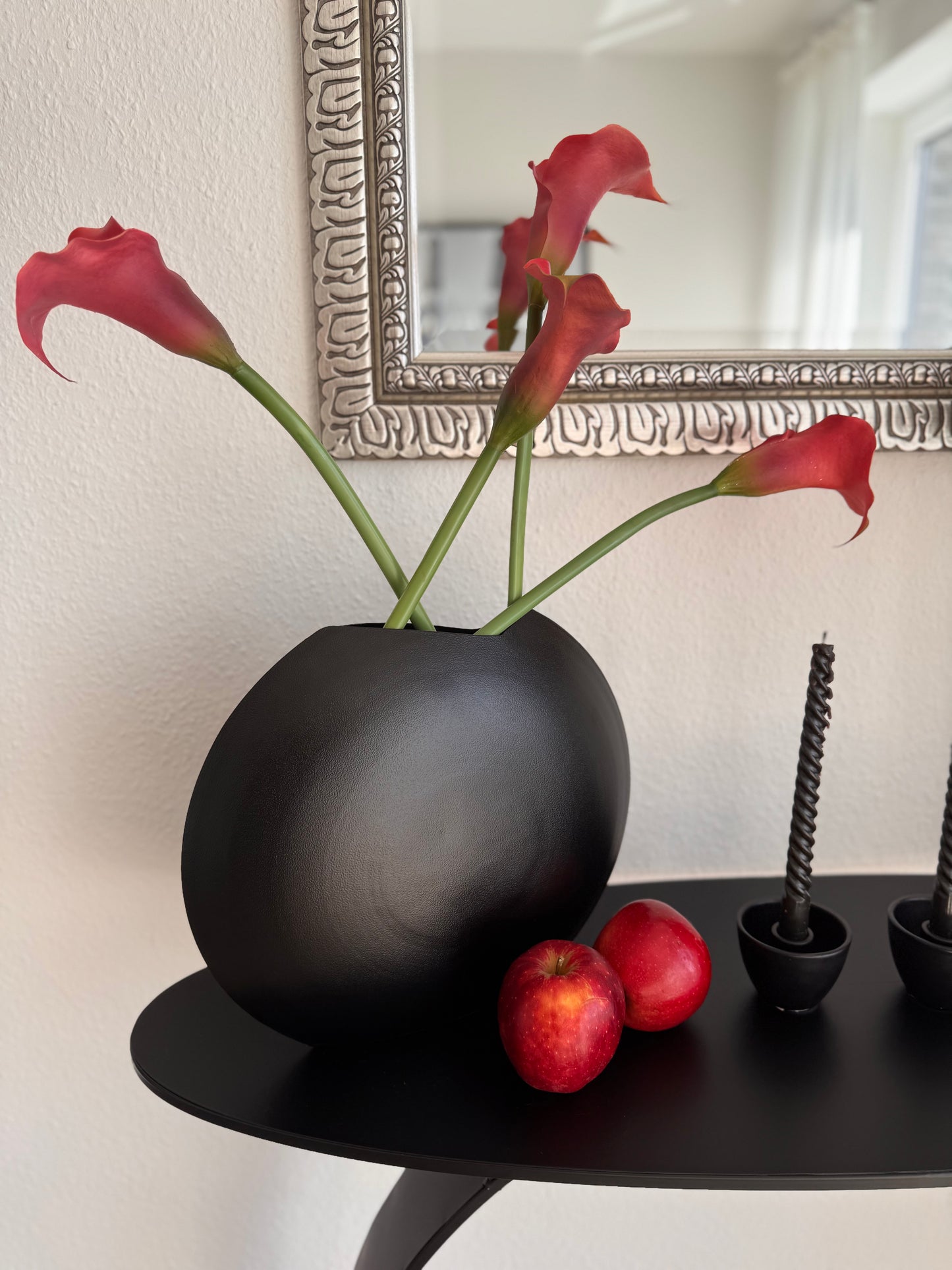 Vase Machala schwarz von Vase the World