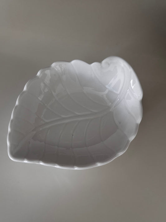 Keramikschale Blatt weiß Mondex