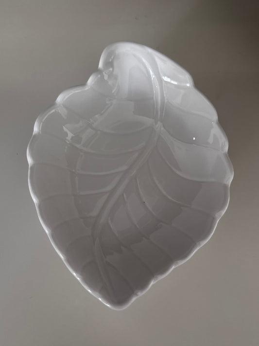 Keramikschale Blatt weiß Mondex