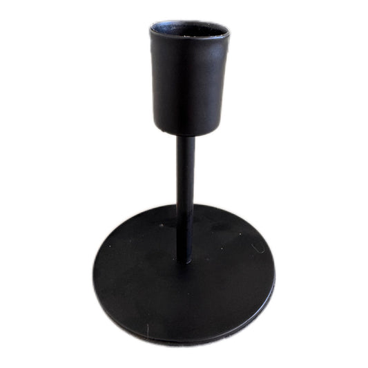 Kerzenhalter in Schwarz von Housevitamin