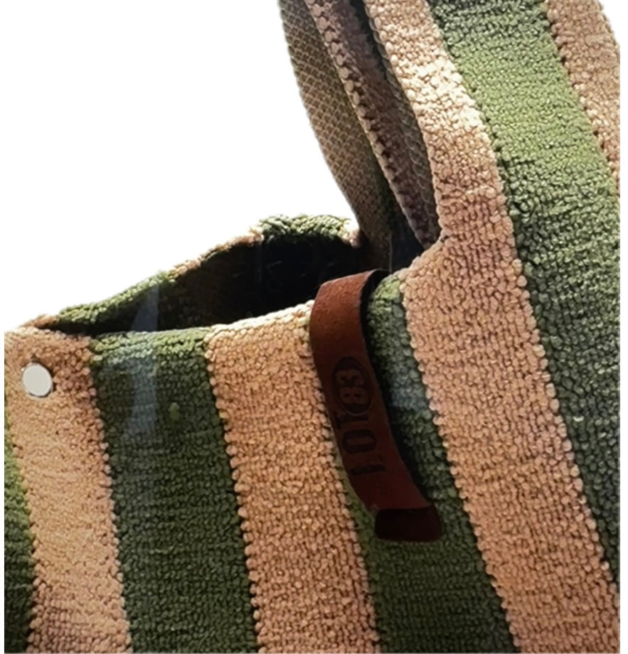 LOT83 Loïs 44 Tasche/ Shopper Grün Beige