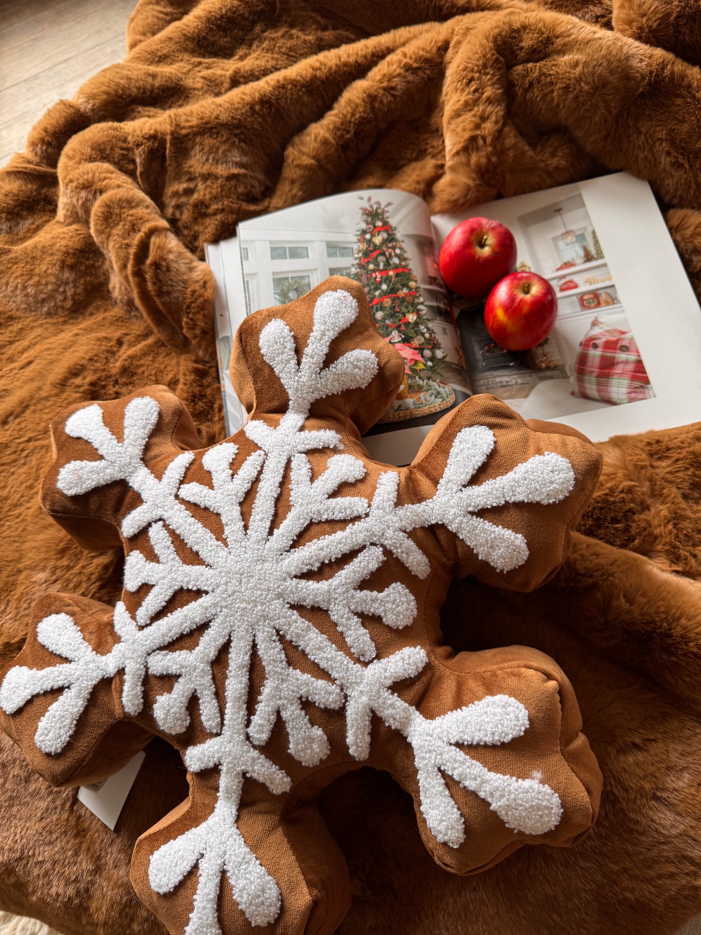 Kissen Schneeflocke in Braun von Exner 45 x 45 cm