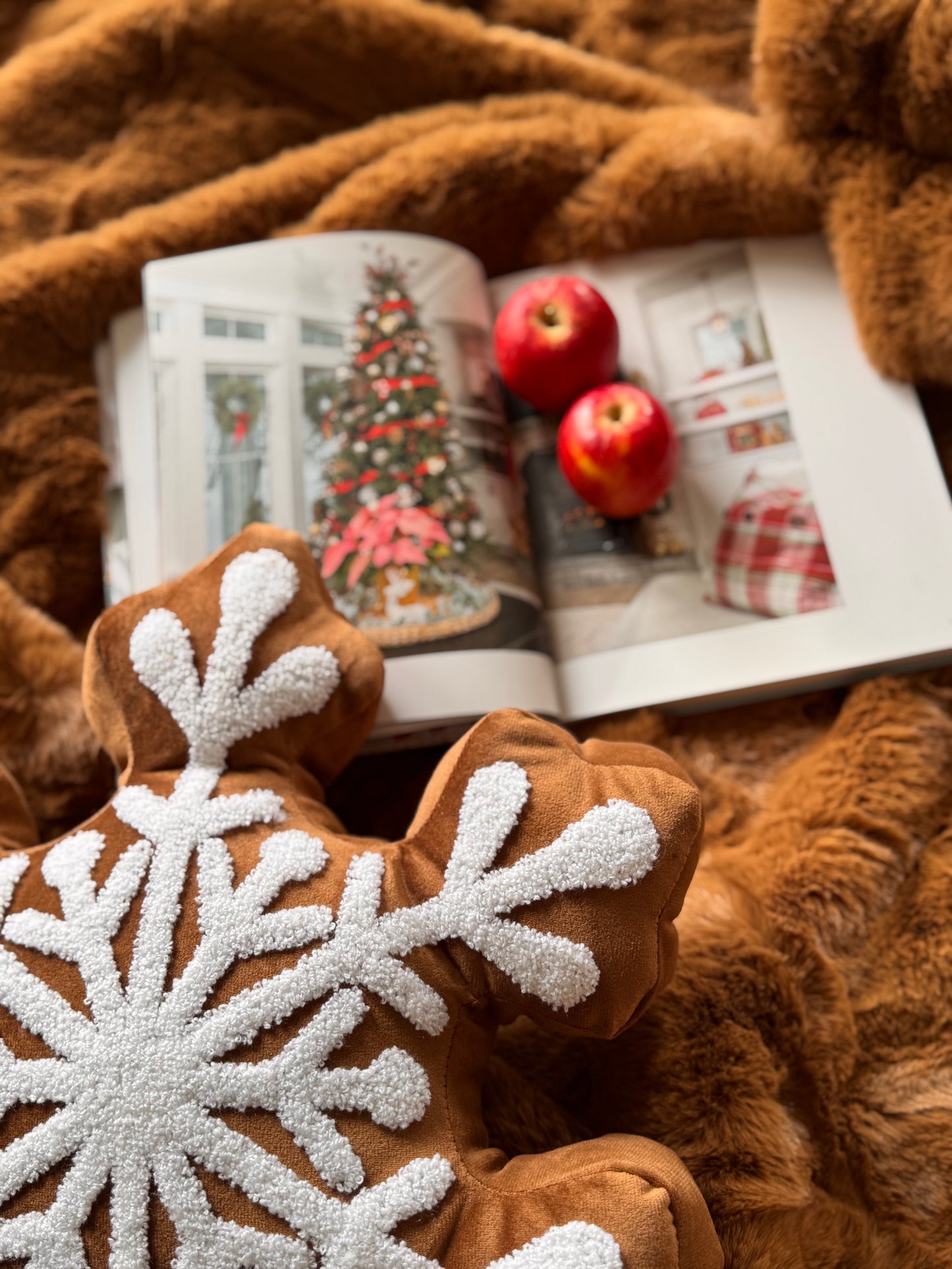 Kissen Schneeflocke in Braun von Exner 45 x 45 cm