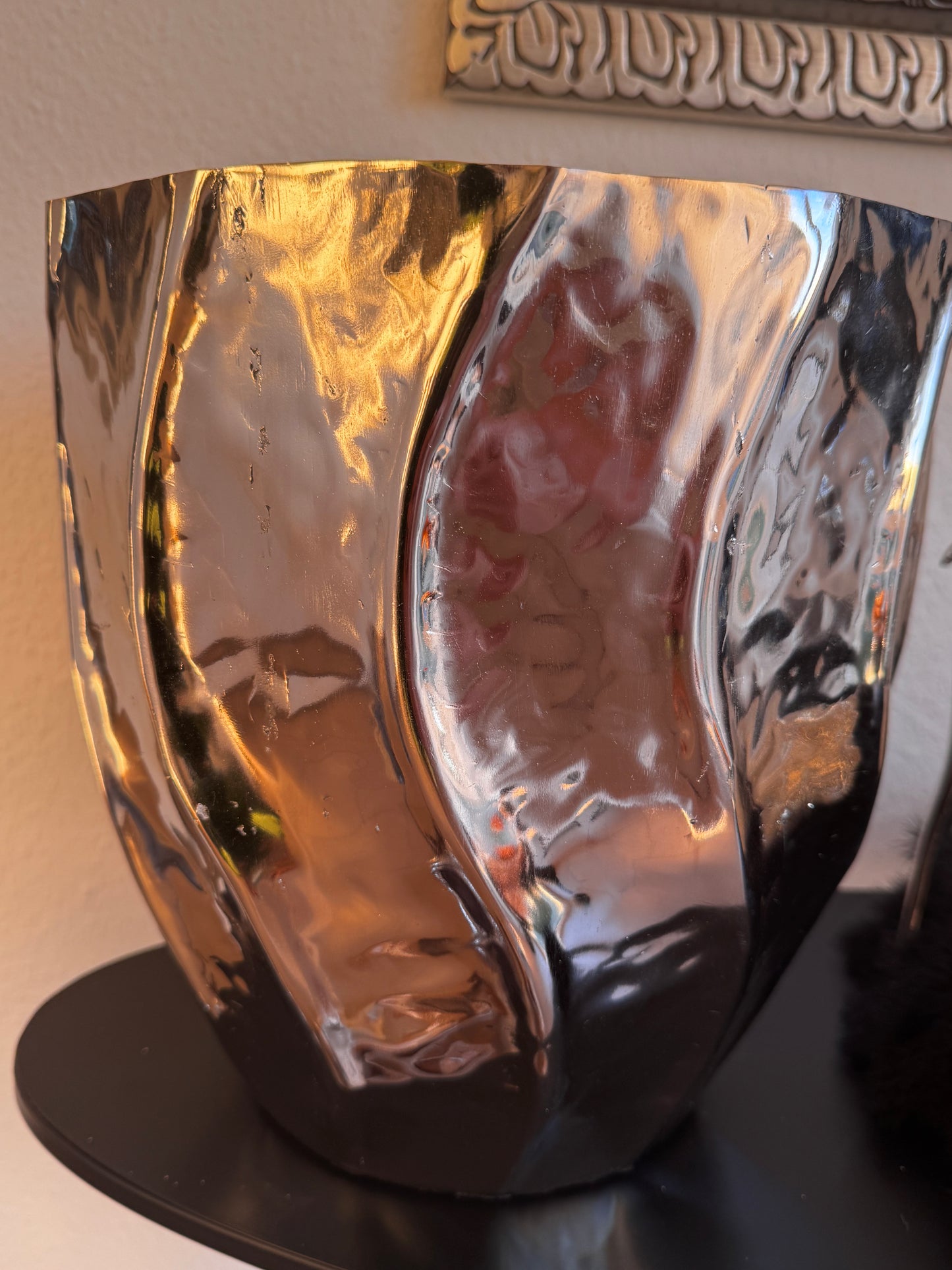 Colmore Vase aus Aluminium 30 × 29 × 31 cm – 2. Wahl
