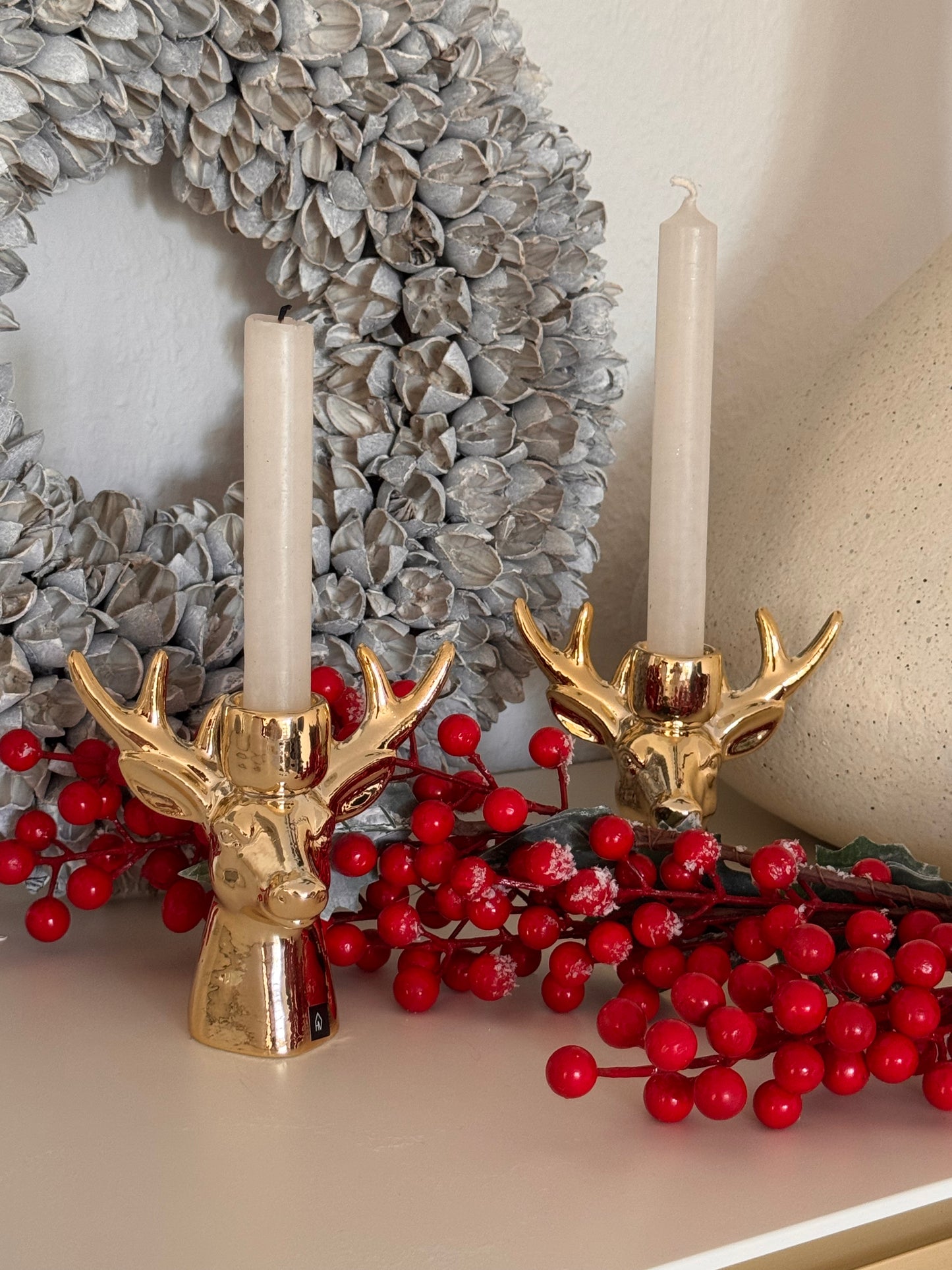 Kerzenhalter in Rentierform in Gold von Housevitamin