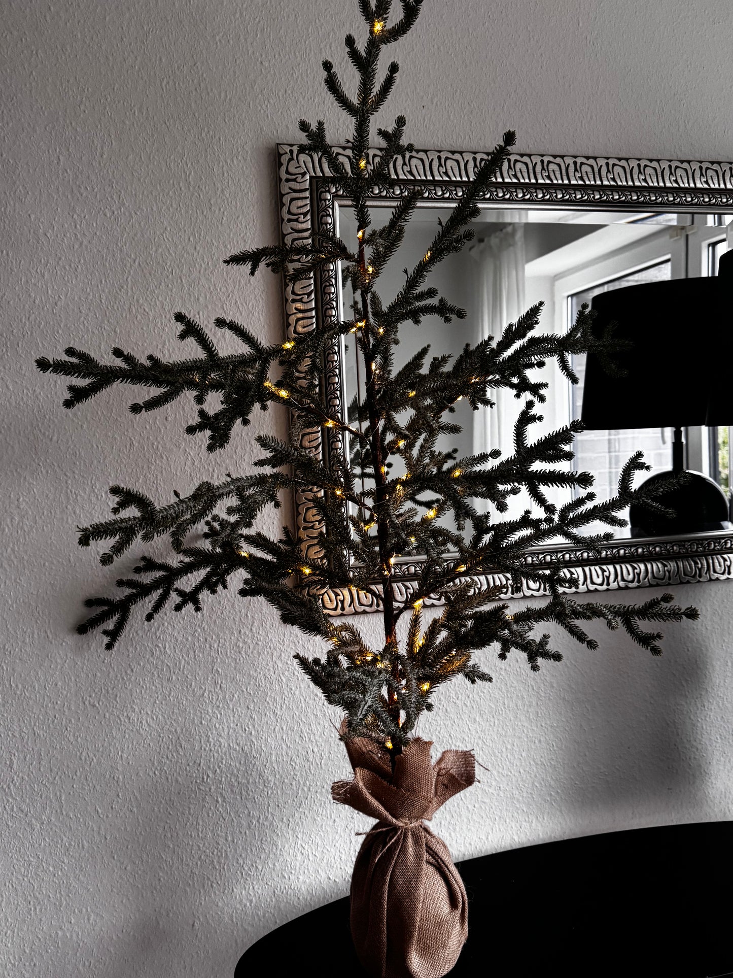 Tannenbaum mit LED-Beleuchtung und Jutesack 120 cm