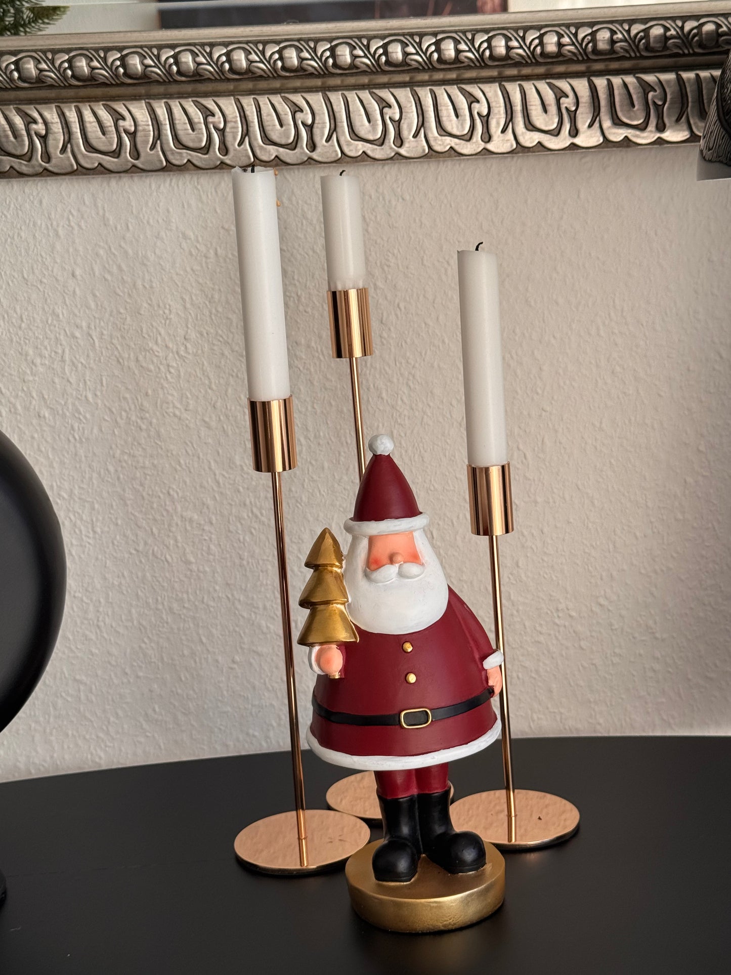 Santa Lilian in Bordeauxrot von Exner 11 x 10 x 25 cm