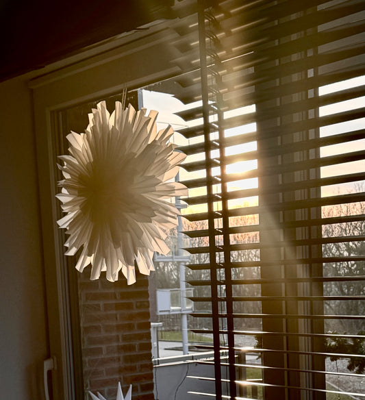 Papierlampe Origami Papier in Weiß 60 cm von Only Natural