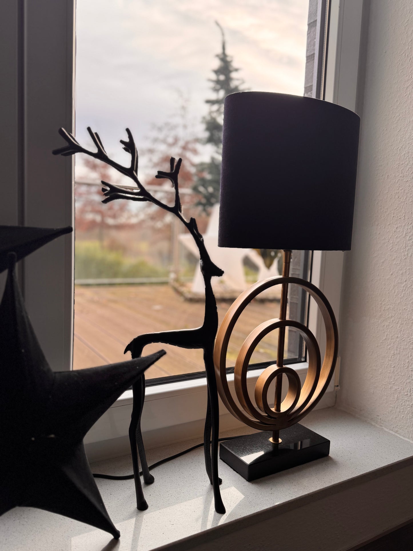 Moderner Hirsch aus Metall in Schwarz  von Wurm