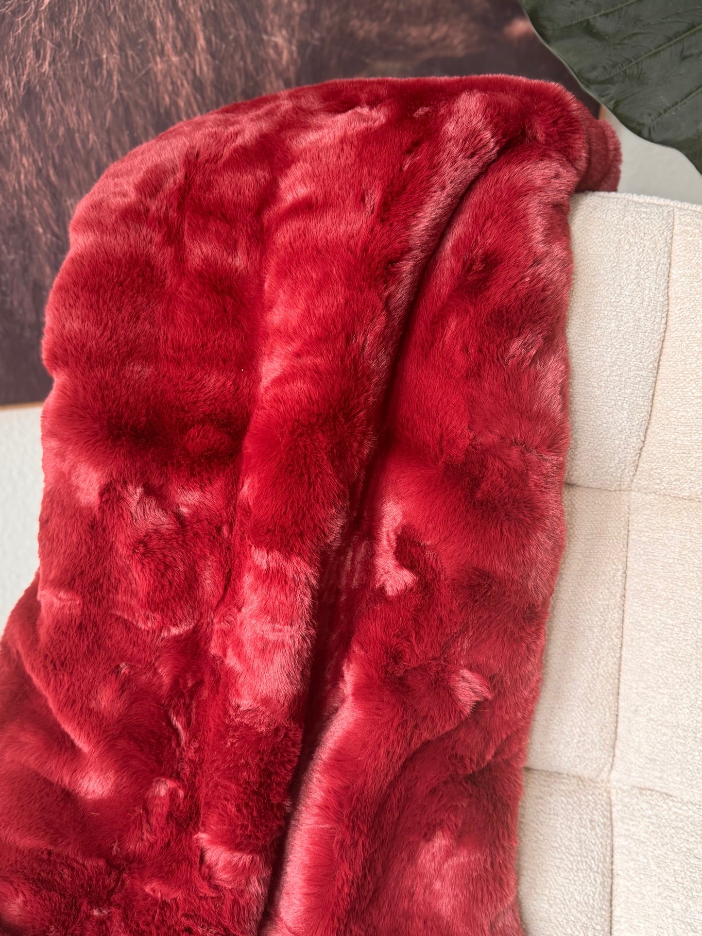 Kuschelige Wohndecke Zinzi in Bordeux Rot edel 140 x 180 cm