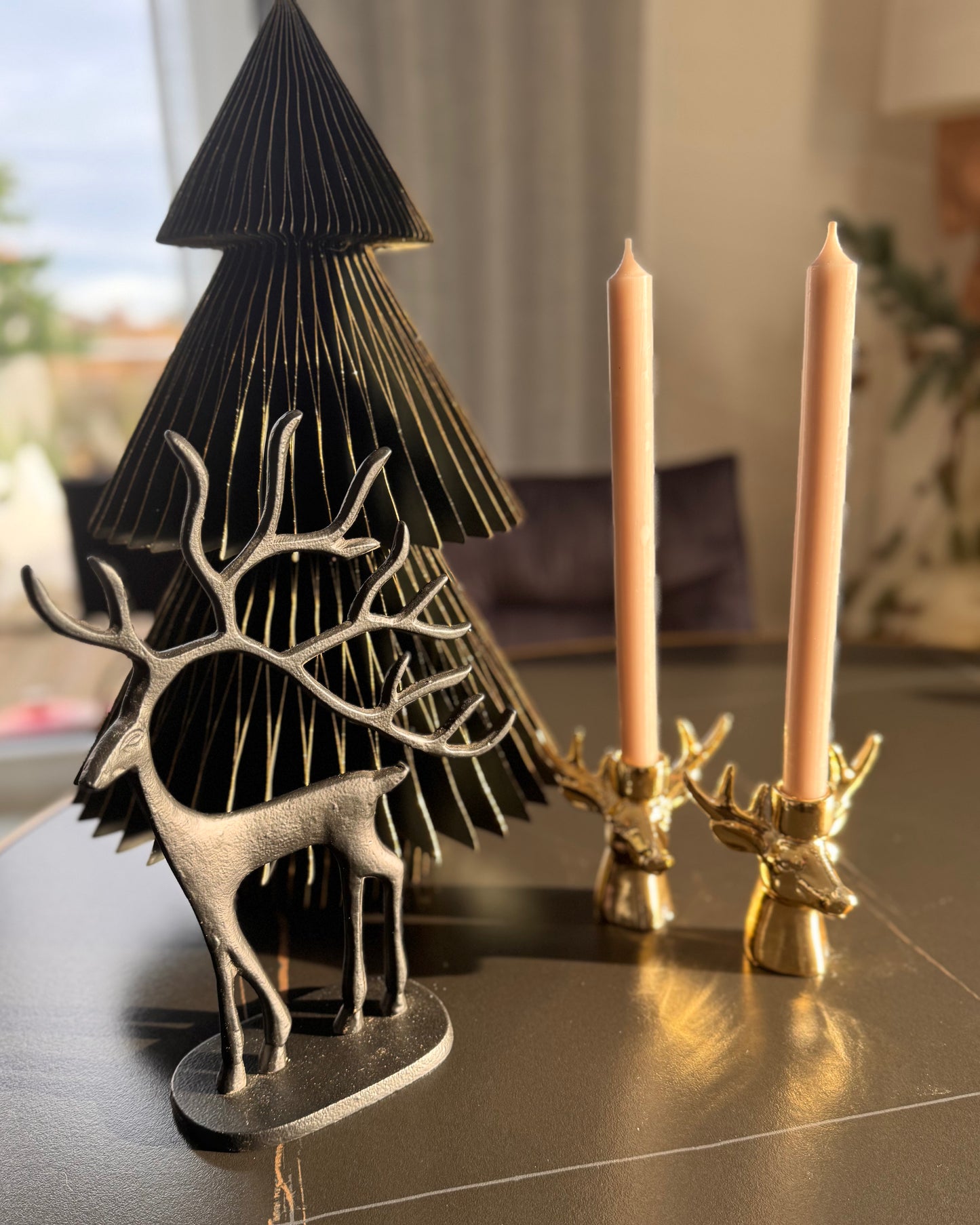 Moderner Hirsch aus Metall in Schwarz 31 cm