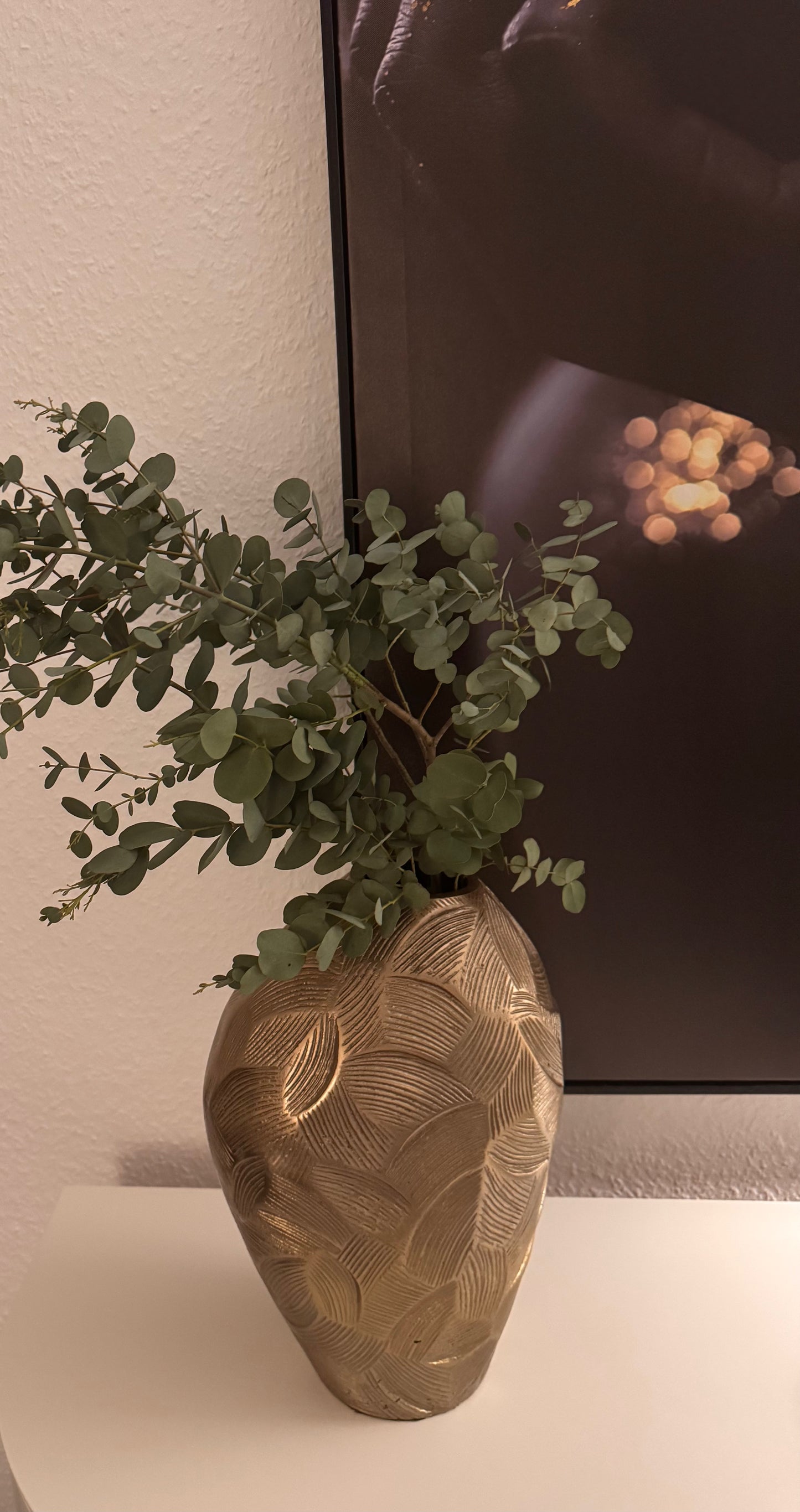 Elegante Aluminium Blumenvase in New Bronze von Colmore 26 cm