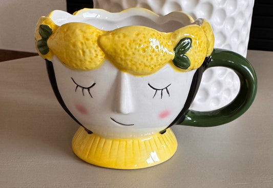 Becher Keramikgesicht Zitronen