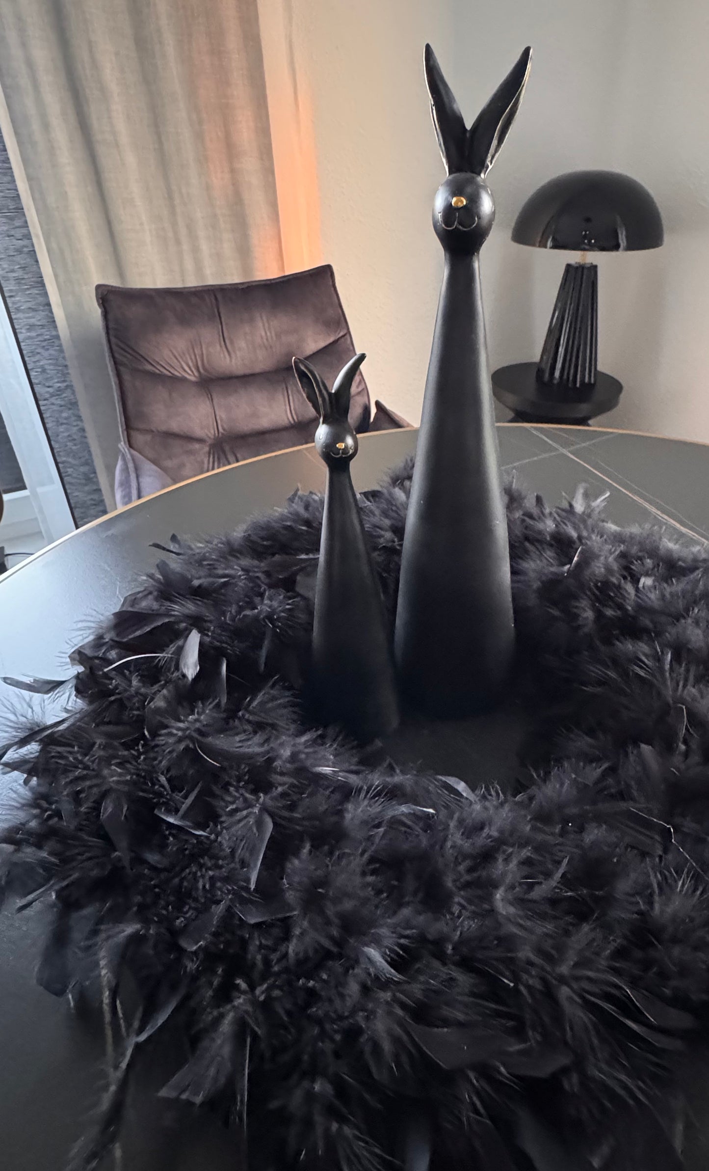 Moderner Deko-Hase  Bella in Schwarz Matt 42 cm