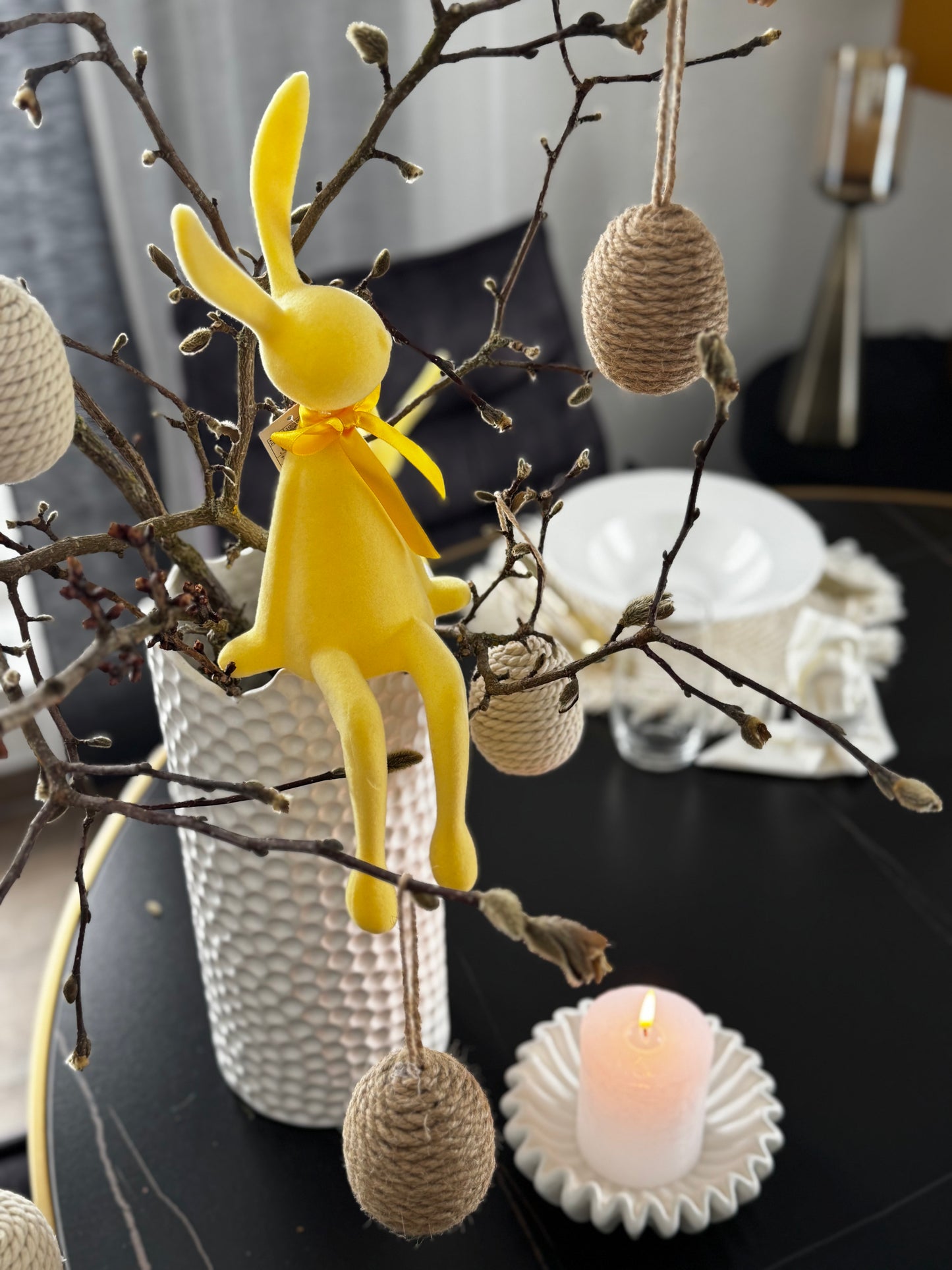 Osterhase der fröhliche Kantenhocker in Gelb 36 cm von Wurm