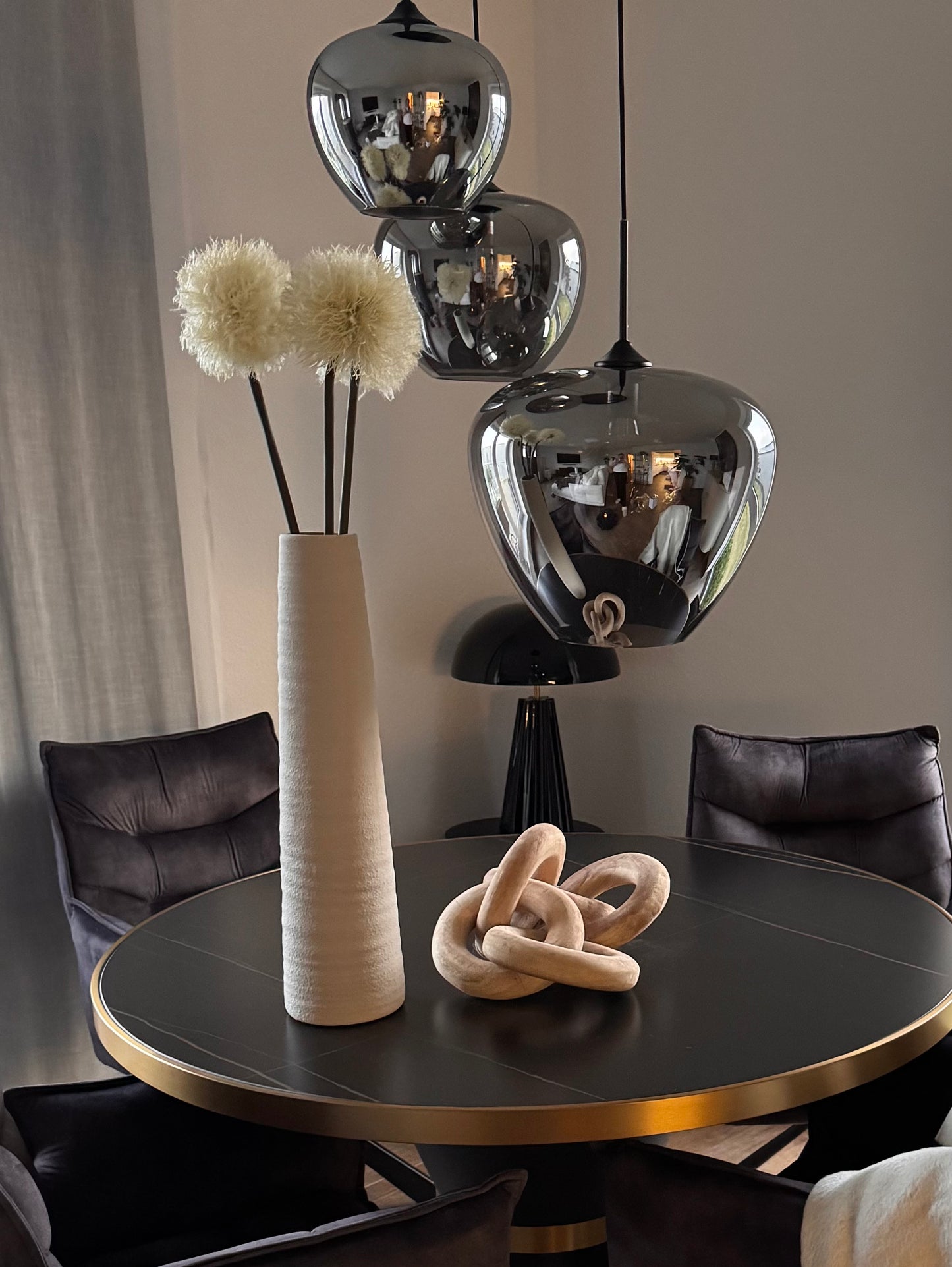 Moderne dekorative Holzkette groß