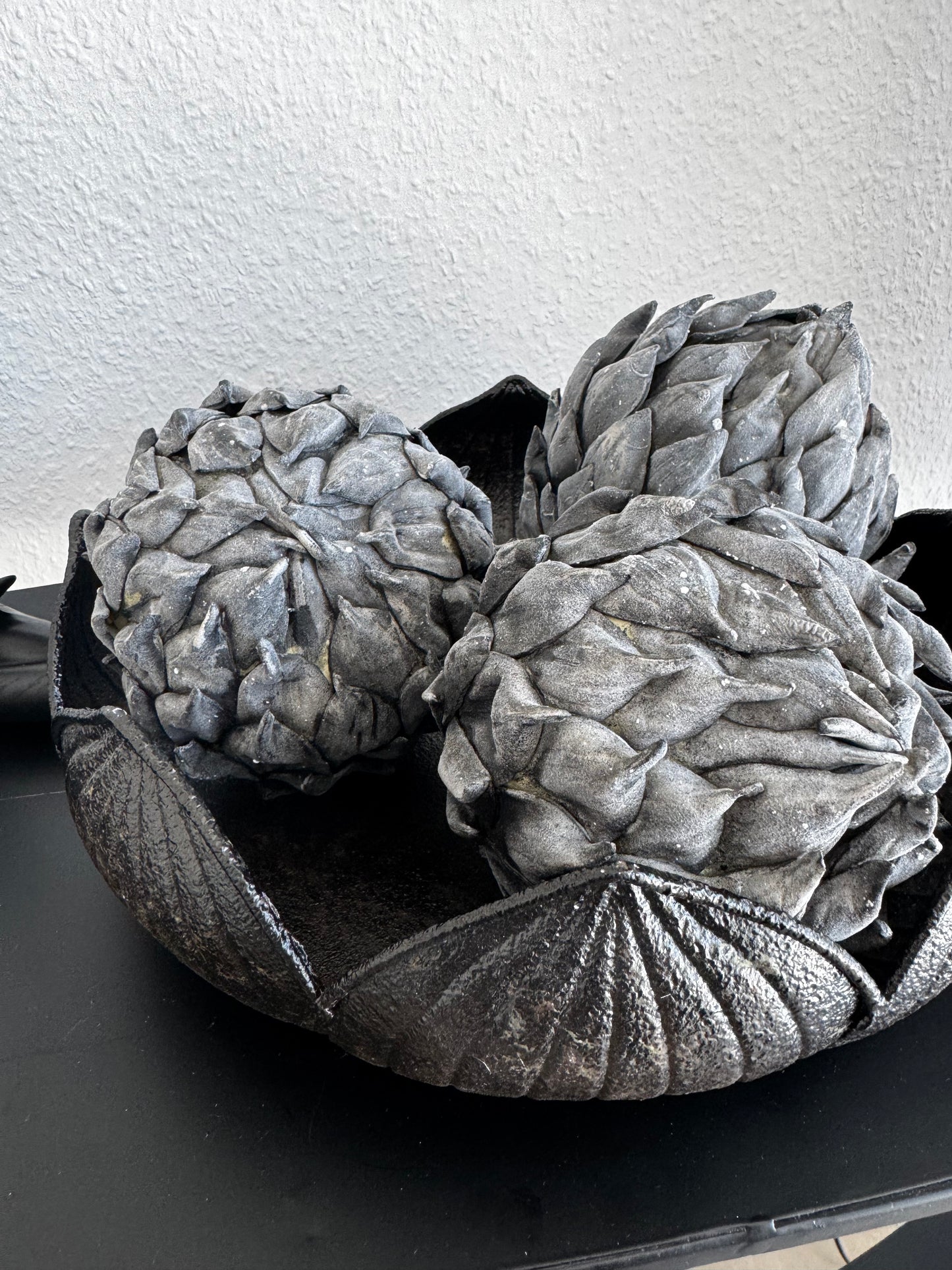 Dekoschale "Lottusblüte" in Antik Schwarz von Countryfield 35 cm