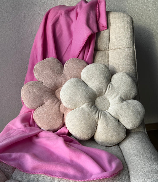Deko Kissen "Bloom" in Beige  43 cm von Dutch Decor