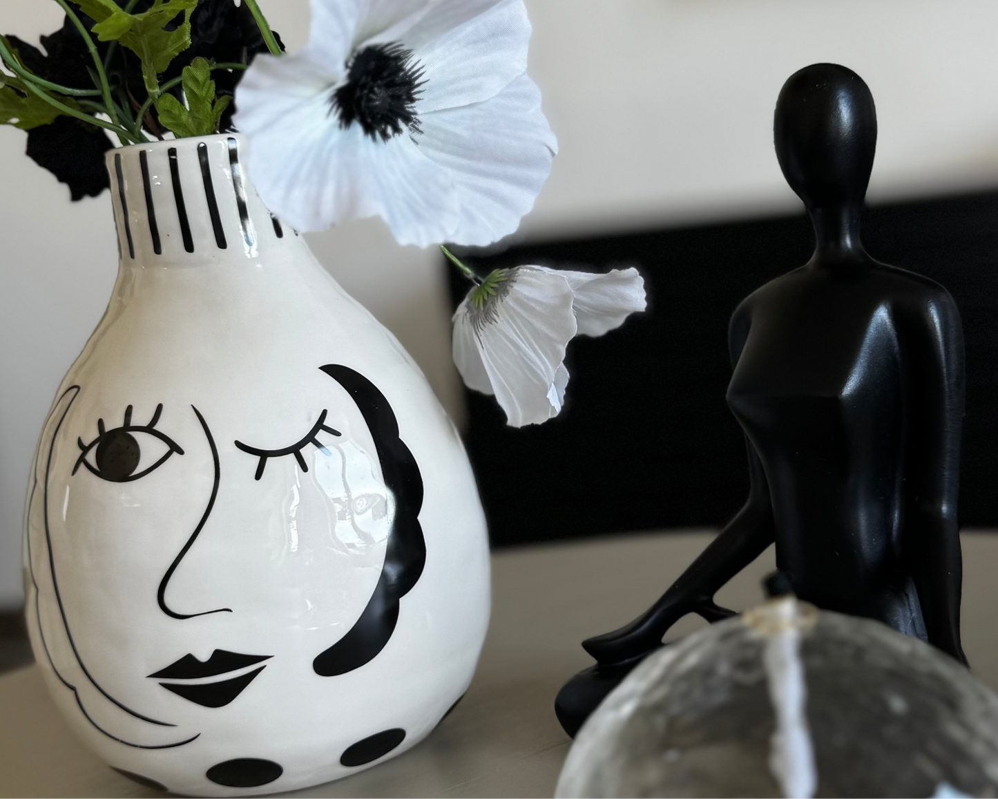 Blumenvase Frau in Schwarz/Weiß von Wurm 20 cm