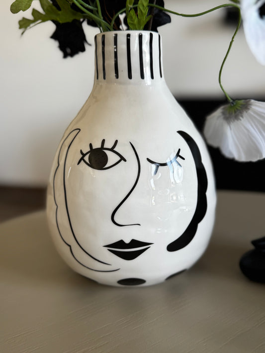 Blumenvase Frau in Schwarz/Weiß von Wurm 20 cm