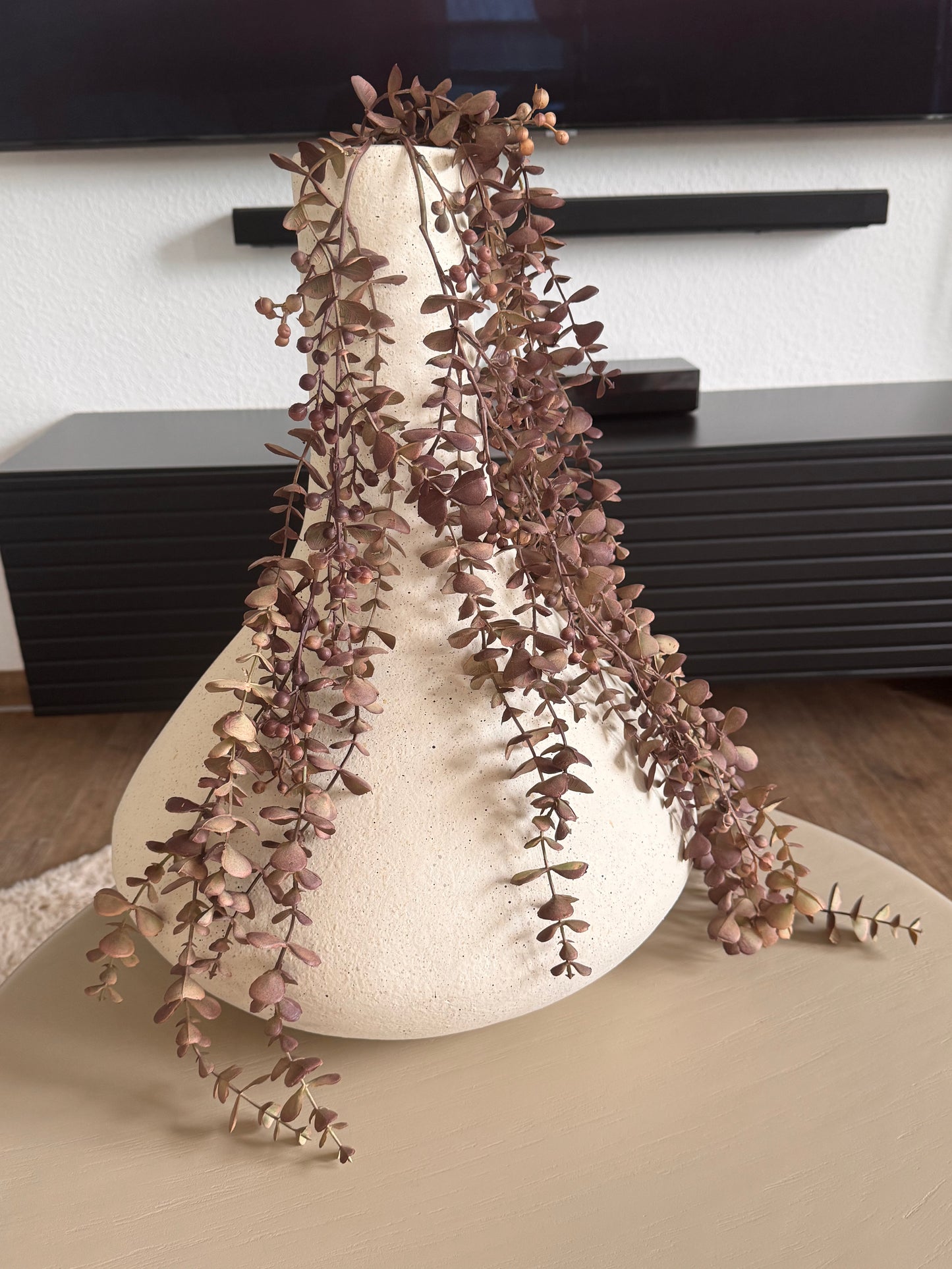 Vase long neck in Beige/ Natur