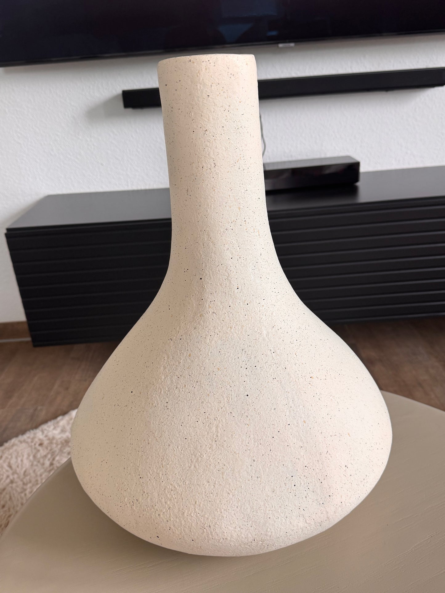 Vase long neck in Beige/ Natur