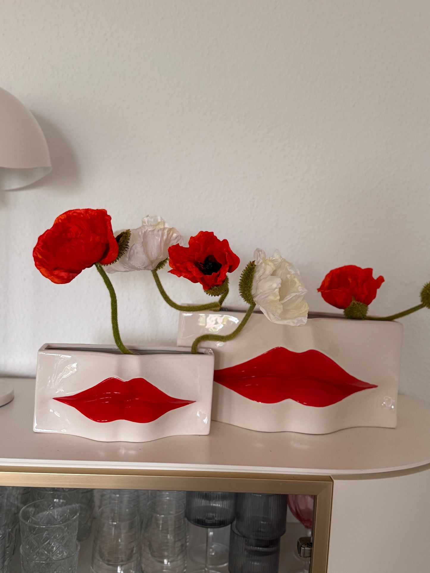 Jardiniere  Kisses weiß/rot klein