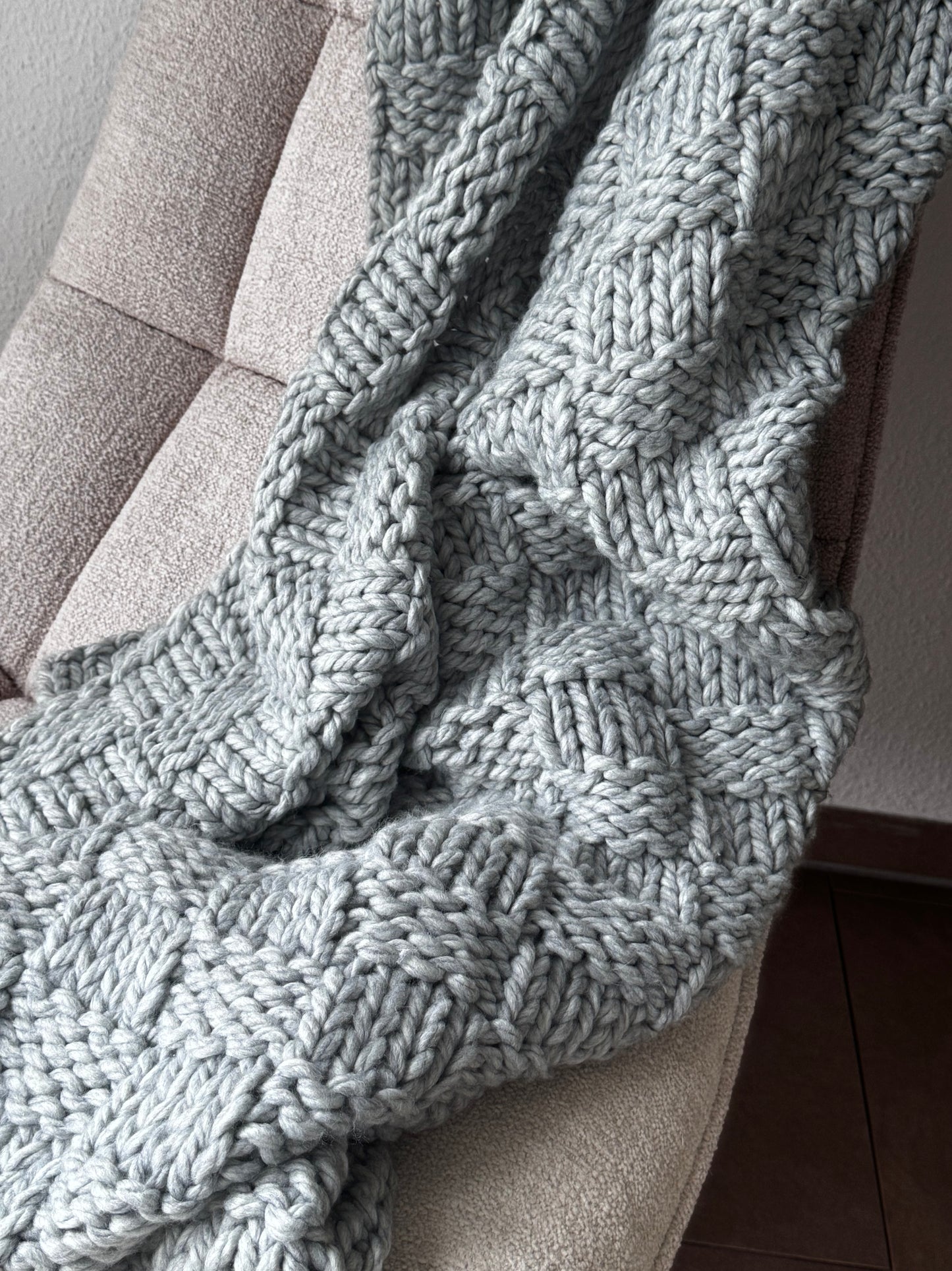 Grobstrick Decke Grau 152 x 127 cm von Exner