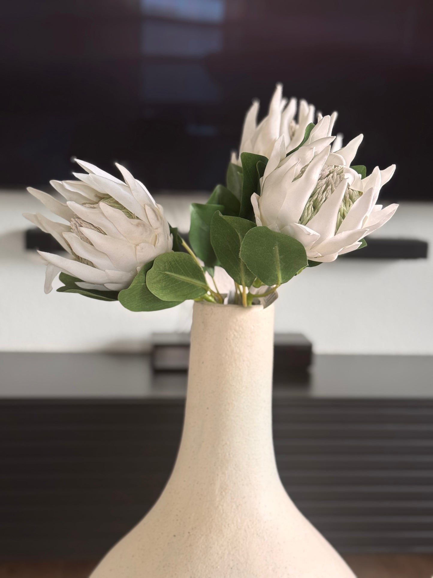 Künsticher  Queen Protea Stem Zweig -Langlebiger Zweig in Weiß