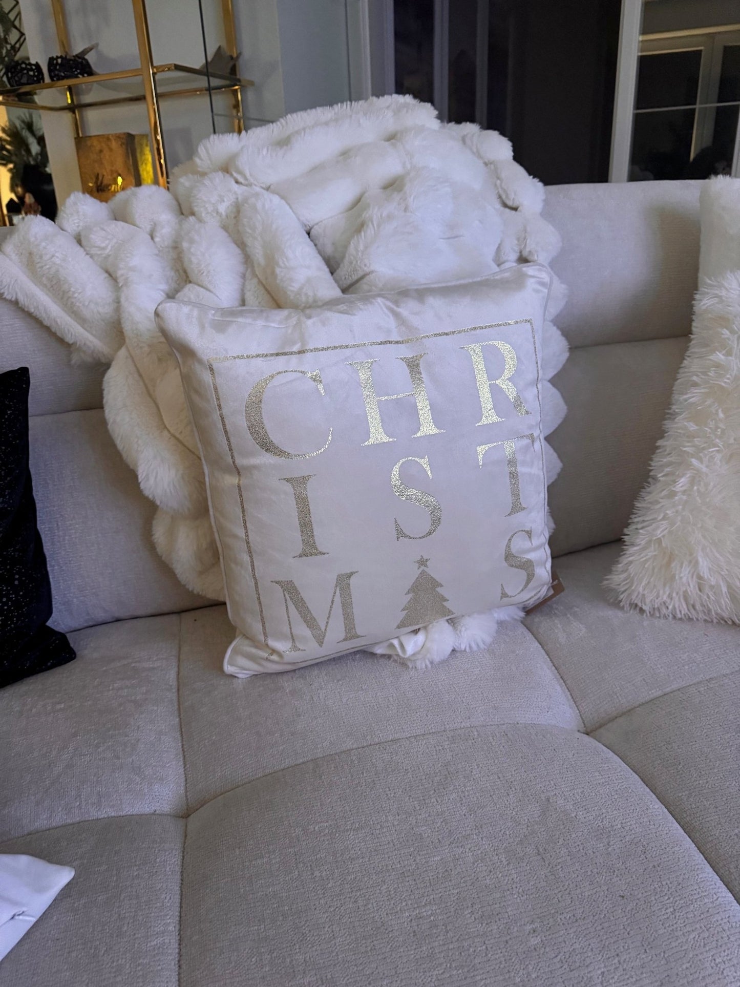 Dekokissen "CHRISTMAS" mit Goldprint 45 x 45 cm von Textino - JP Lifestyle & More