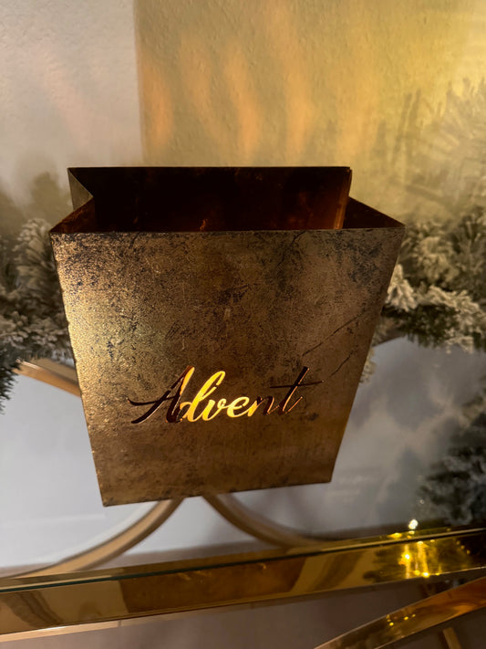 Kerzenhalter aus  Metall in Gold " Advent "