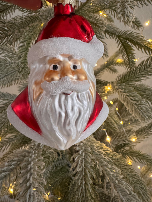 Weihnachtskugel Weihnachtsmann in Rot aus Glas von By Lauco