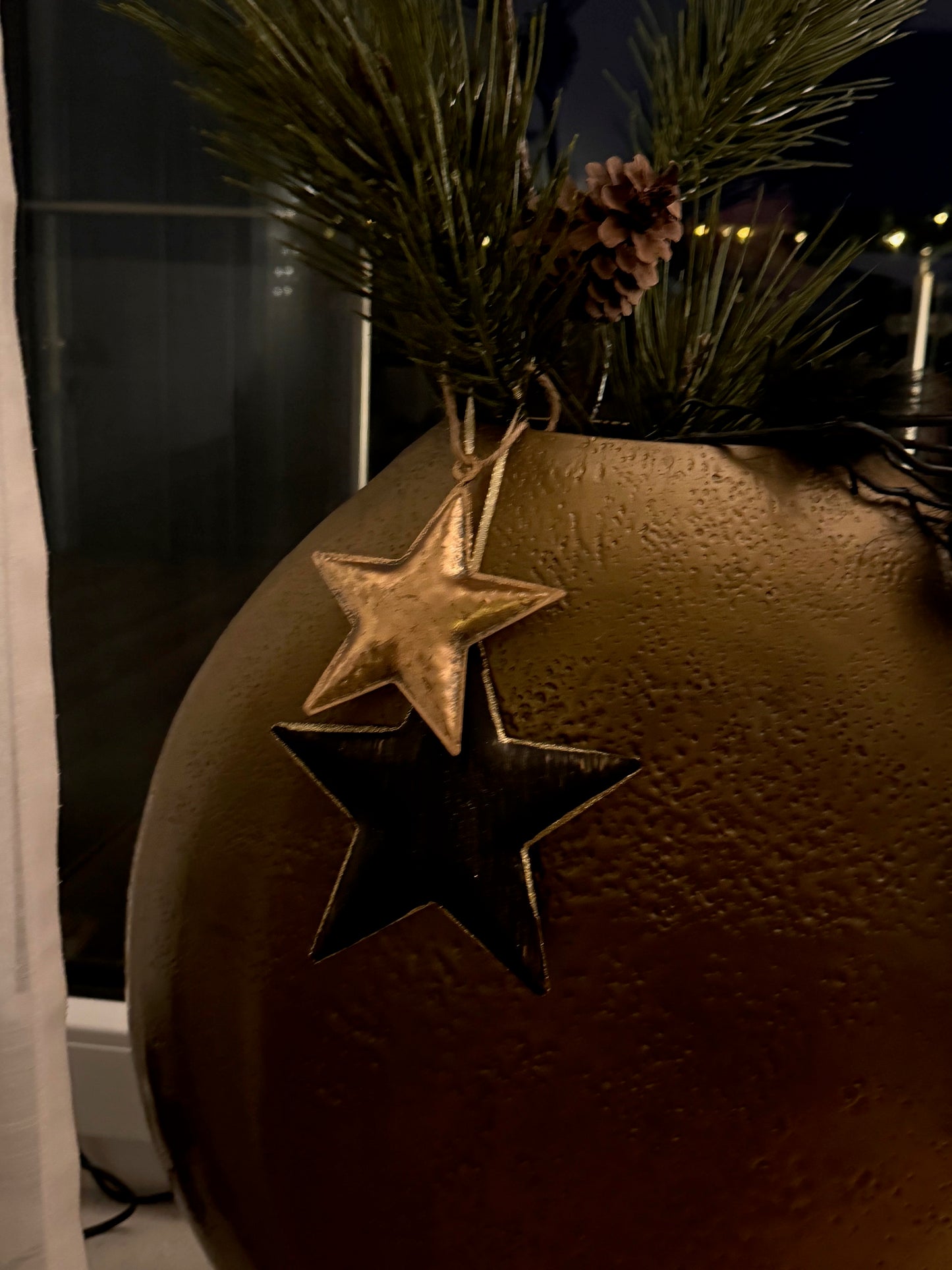 Stern Anhänger in Schwarz/ Gold ca. 15 cm in Metall