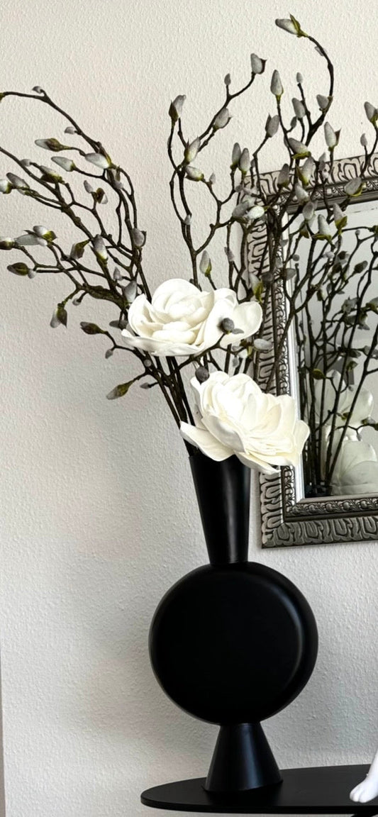 Künstlicher Magnolienzweig mit Knospen in Grau 123 cm von Jelle Quint - JP Lifestyle & More